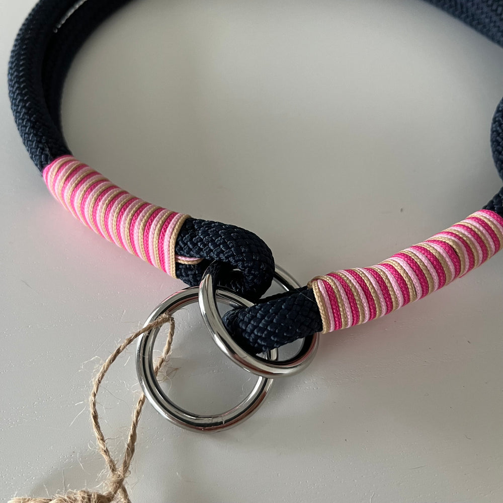 Retrieverhalsband mit Zugstop, tiefseeblau, rosa, pink und sand, Größe M, verstellbar, Einzelstück